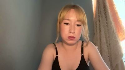 MiraVandrunen live cam on Cam4