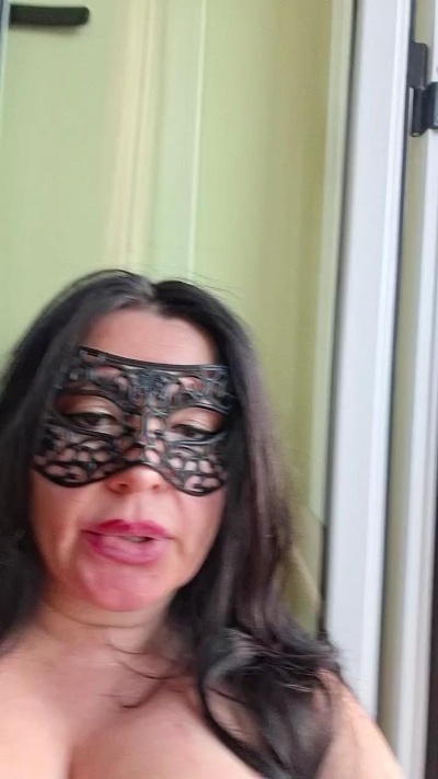 Miranda69 live cam on Cam4