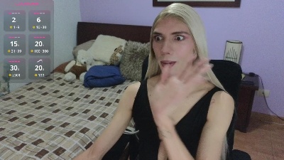 MirandaHabach live cam on Cam4