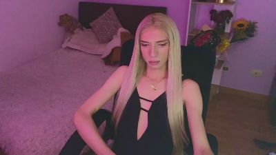 MirandaHabach live cam on Cam4
