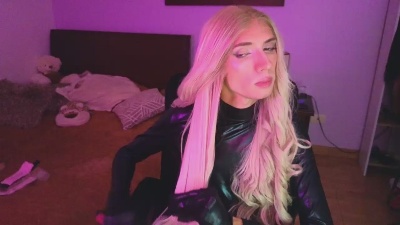 MirandaHabach live cam on Cam4