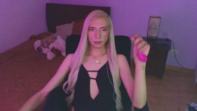 MirandaHabach live cam on Cam4