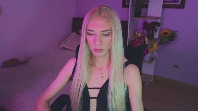 MirandaHabach live cam on Cam4