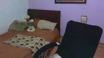 MirandaHabach live cam on Cam4
