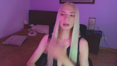 MirandaHabach live cam on Cam4