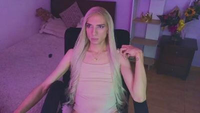 MirandaHabach live cam on Cam4