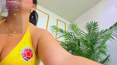 Miranda_Vega live cam on Cam4