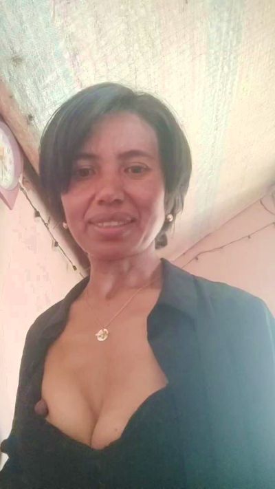 Mireille81 - Live Cams