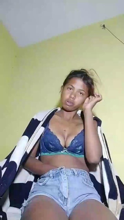 Miriam568 live cam on Cam4