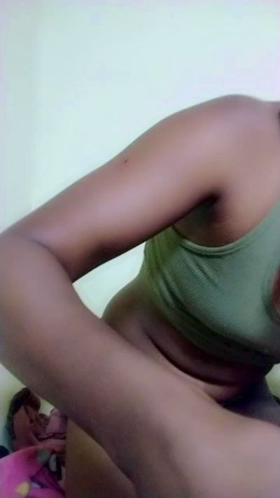 MirielleG live cam on Cam4