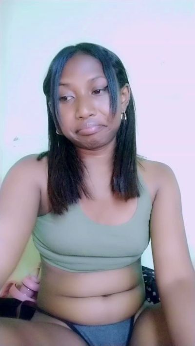 MirielleG live cam on Cam4