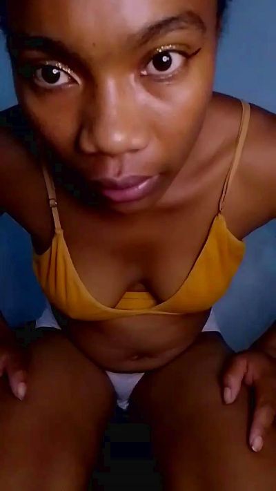 MirielleH live cam on Cam4