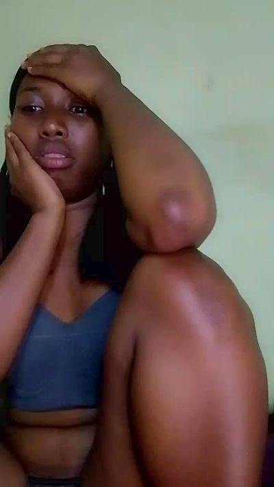 MirielleH live cam on Cam4