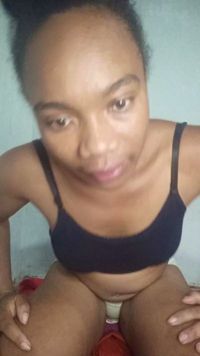 MirielleH live cam on Cam4
