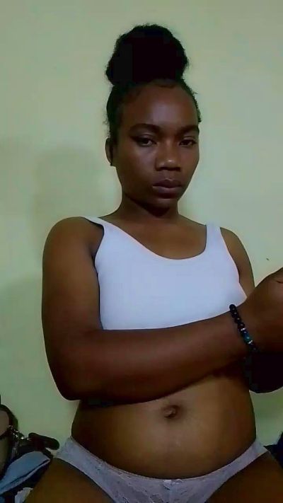 MirielleH live cam on Cam4