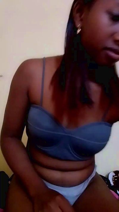 MirielleH live cam on Cam4