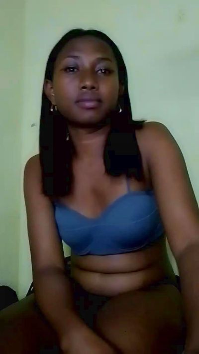 MirielleH live cam on Cam4