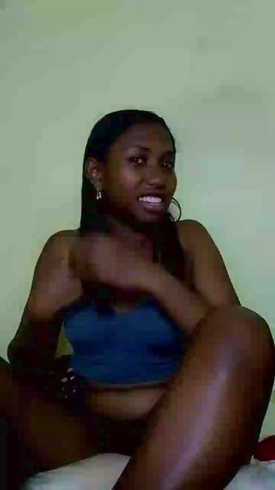 MirielleH live cam on Cam4
