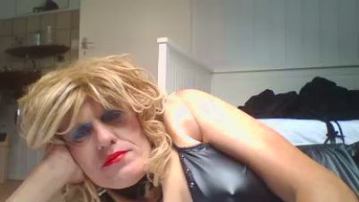 Mirjamgld live cam on Cam4