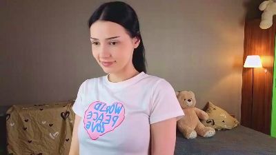 MirnaGunyon live cam on Cam4