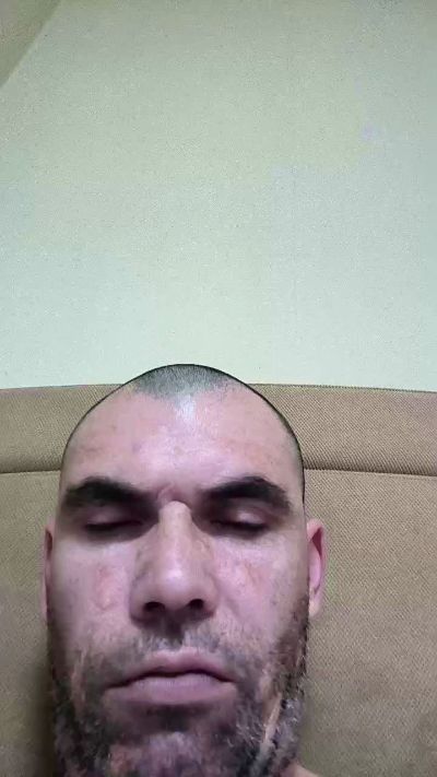 Miroslav09 live cam on Cam4