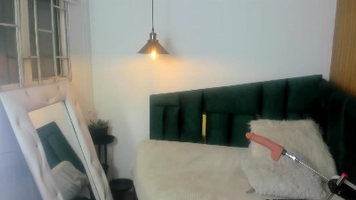 Mishka_Billie live cam on Cam4
