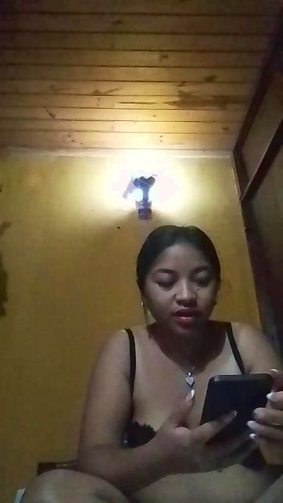 MissAnies live cam on Cam4
