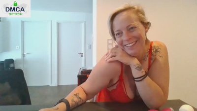 MissChupagirly live cam on Cam4