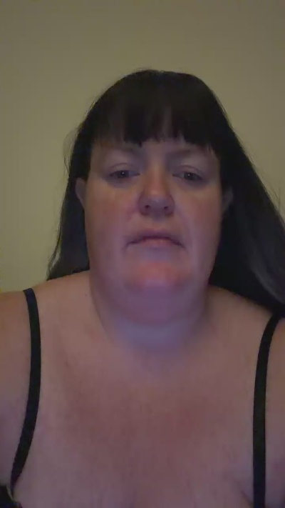 MissCurvyCx live cam on Cam4
