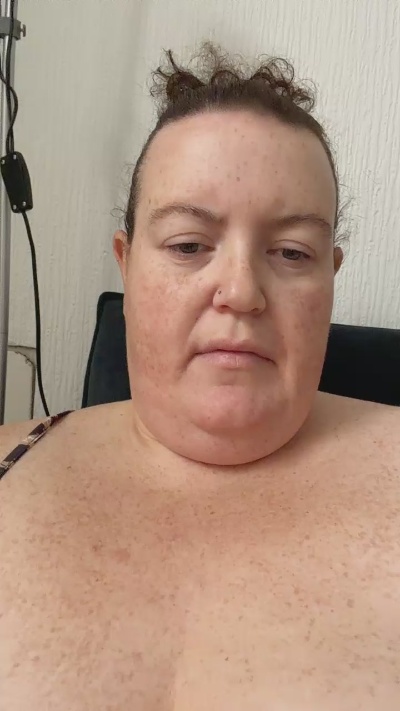 MissCurvyCx live cam on Cam4