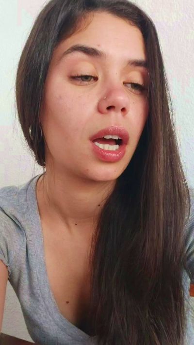 MissMia99 live cam on Cam4