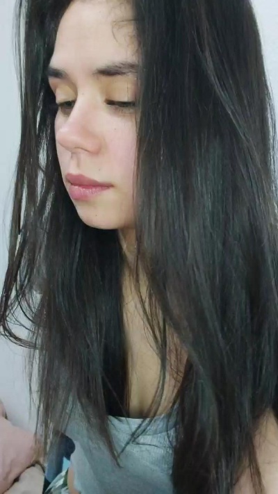MissMia99 live cam on Cam4