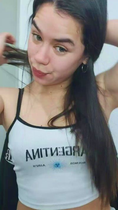 MissMia99 live cam on Cam4