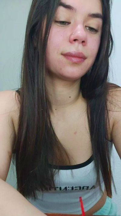MissMia99 live cam on Cam4