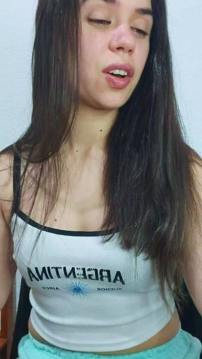MissMia99 live cam on Cam4