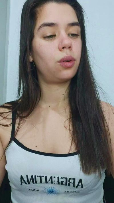 MissMia99 live cam on Cam4