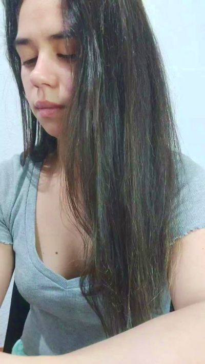 MissMia99 live cam on Cam4