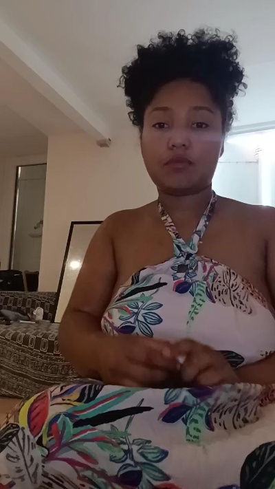 MissRoxane live cam on Cam4
