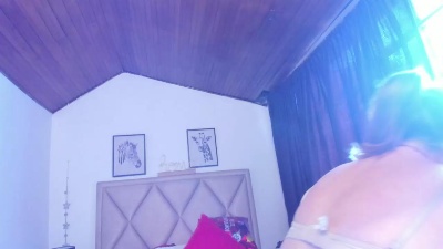 Miss_Casius live cam on Cam4