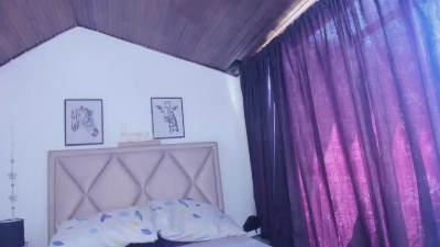 Miss_Casius live cam on Cam4