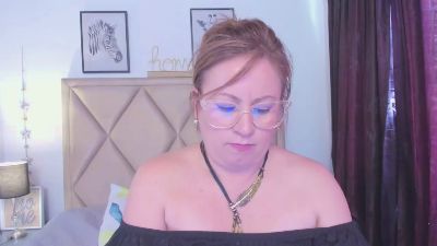 Miss_Casius live cam on Cam4