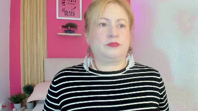 Miss_Casius live cam on Cam4