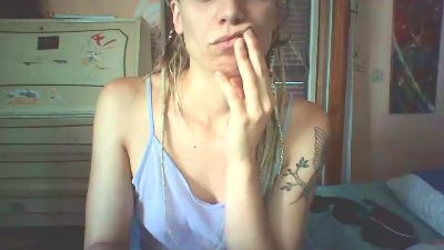 Miss_DawyRouge live cam on Cam4