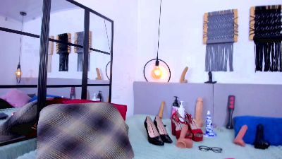 Miss_cristina live cam on Cam4