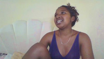 Miss_lunah live cam on Cam4