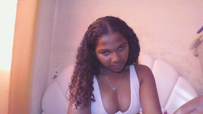 Miss_lunah live cam on Cam4