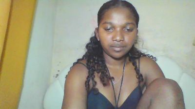 Miss_lunah live cam on Cam4
