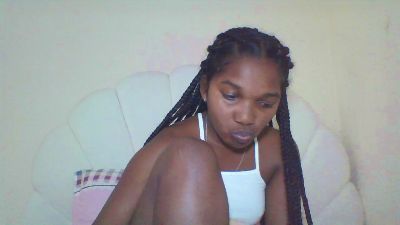 Miss_lunah live cam on Cam4