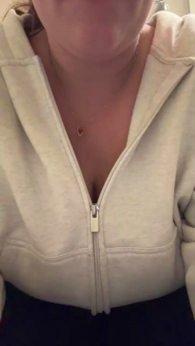 Missafterdark1 live cam on Cam4