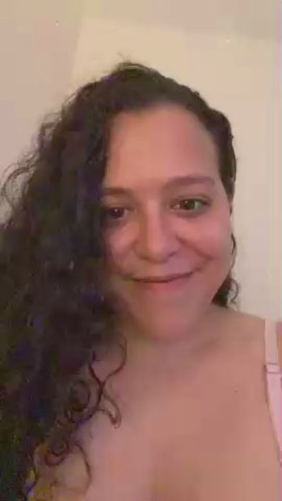 Missblume93 live cam on Cam4